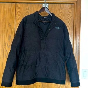 The North Face Puffer pullover with pockets (L)